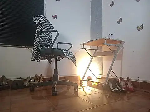 sharom smith1 online show from April 2026 05:51:02 AM