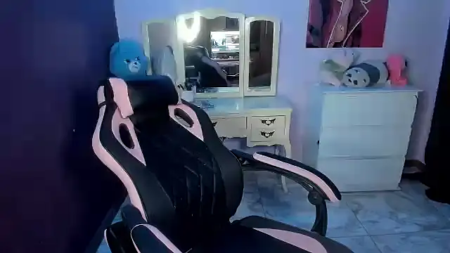 Snapshot of Tokyoseis chatting on September 2025 03:06:02 AM Tokyoseis online show from September 2025 03:06:02 AM