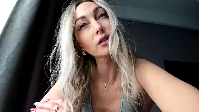 StarryHanna online show from March 2026 10:19:01 AM