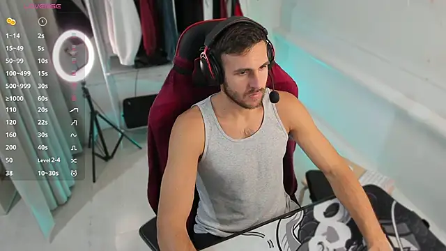 Raamoss online show from September 2025 04:07:01 PM