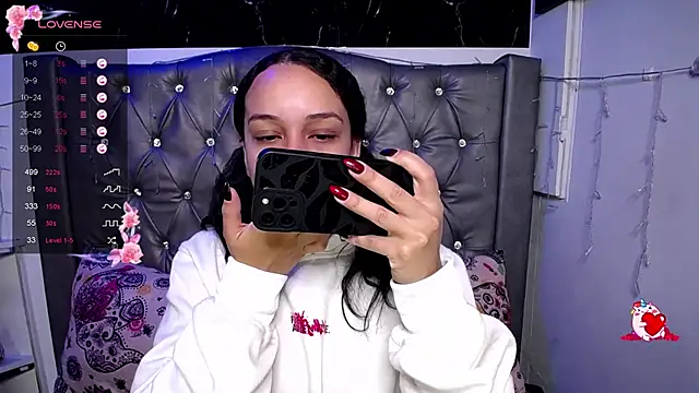 Snapshot of LAILAGUMMY chatting on January 2025 10:48:02 AM LAILAGUMMY online show from January 2025 10:48:02 AM