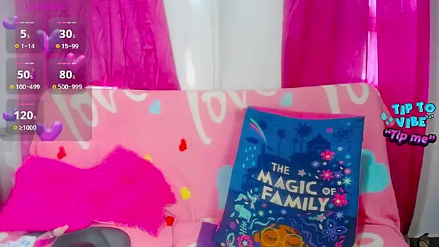 CiaraaSweet online show from September 2025 06:29:02 PM