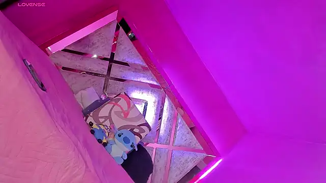 anapuala sexxx online show from December 2024 10:39:02 AM