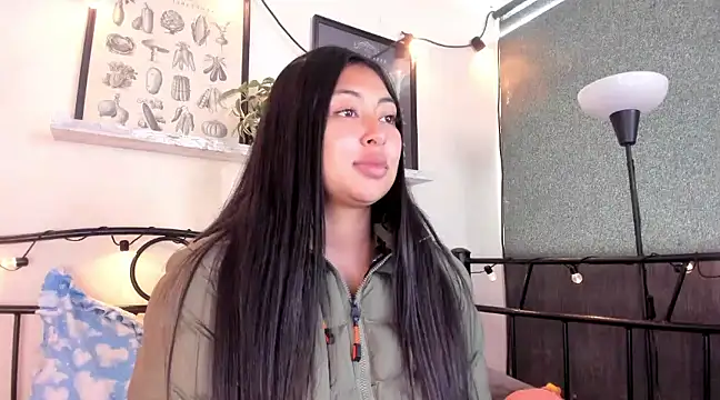 Snapshot of Pocahontas_power chatting on March 2025 09:48:01 PM Pocahontas power online show from March 2025 09:48:01 PM