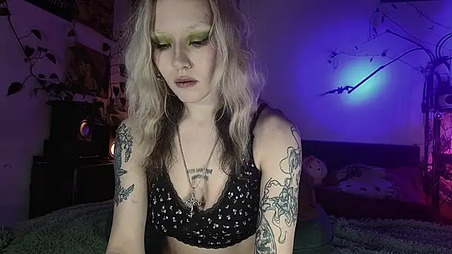 olivecum online show from November 2025 01:11:01 PM