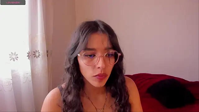 Snapshot of aluna_0310 chatting on December 2024 07:49:01 PM aluna 0310 online show from December 2024 07:49:01 PM