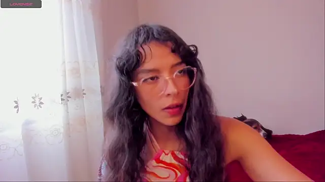 Snapshot of aluna_0310 chatting on December 2024 08:32:01 PM aluna 0310 online show from December 2024 08:32:01 PM