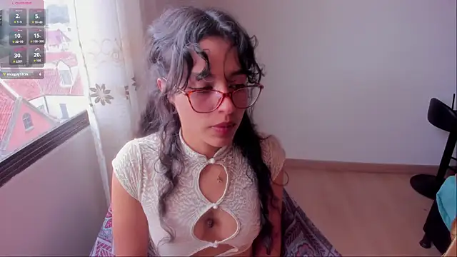 Snapshot of aluna_0310 chatting on October 2025 05:55:01 PM aluna 0310 online show from October 2025 05:55:01 PM