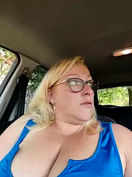 Snapshot of winniess40 chatting on April 2026 11:16:01 AM winniess40 online show from April 2026 11:16:01 AM