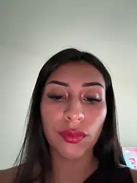 Snapshot of sweetAli_ chatting on May 2026 10:41:02 PM sweetAli online show from May 2026 10:41:02 PM