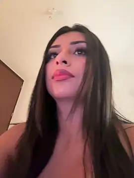 Snapshot of sweetAli_ chatting on May 2026 09:05:02 AM sweetAli online show from May 2026 09:05:02 AM