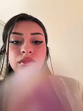 Snapshot of sweetAli_ chatting on June 2026 09:15:01 AM sweetAli online show from June 2026 09:15:01 AM
