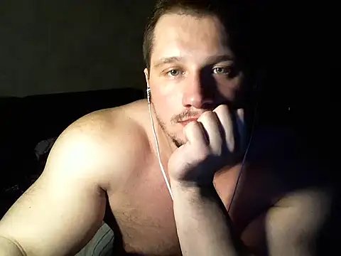 LionEdwin online show from February 2025 07:56:02 PM