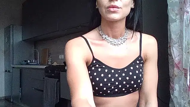 JulianaGold1 online show from February 2025 02:43:02 PM