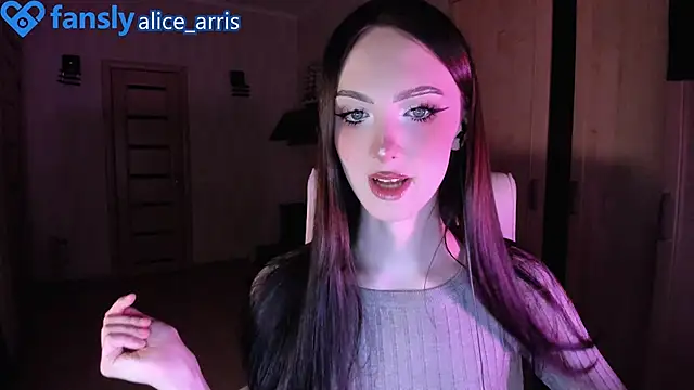 Snapshot of Alice__Aris chatting on October 2025 05:58:02 PM Alice  Aris online show from October 2025 05:58:02 PM