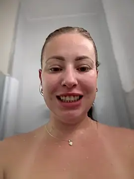 AlisaWhite online show from October 2025 10:57:01 AM