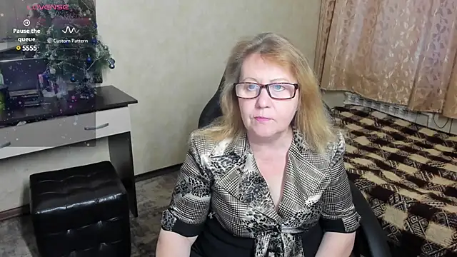 Frau Marta online show from January 2025 01:05:02 PM