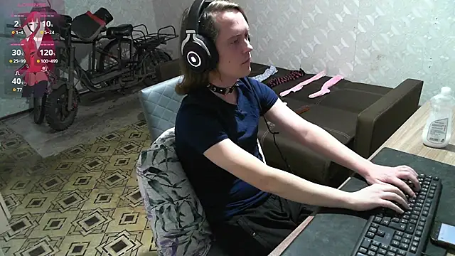 Shad0wFemb0y online show from March 2026 05:46:01 PM