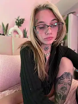 chloetease online show from March 2026 04:12:02 AM