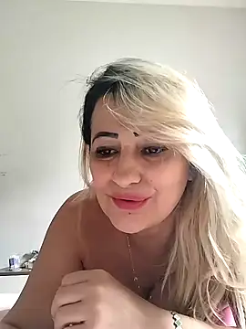 vivifernades online show from January 2025 03:57:02 PM