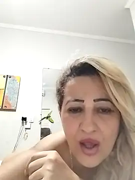 vivifernades online show from February 2025 04:44:02 AM