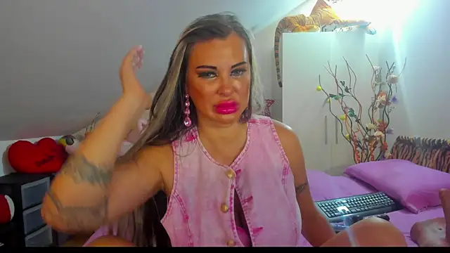 Raffaelababy online show from September 2025 11:43:01 AM