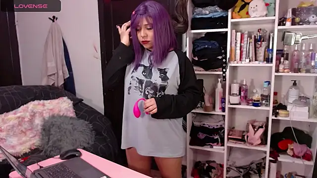 lil daisy7 online show from January 2025 03:32:02 AM