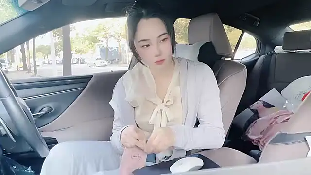 Snapshot of orla2021 chatting on December 2024 12:51:02 AM orla2021 online show from December 2024 12:51:02 AM