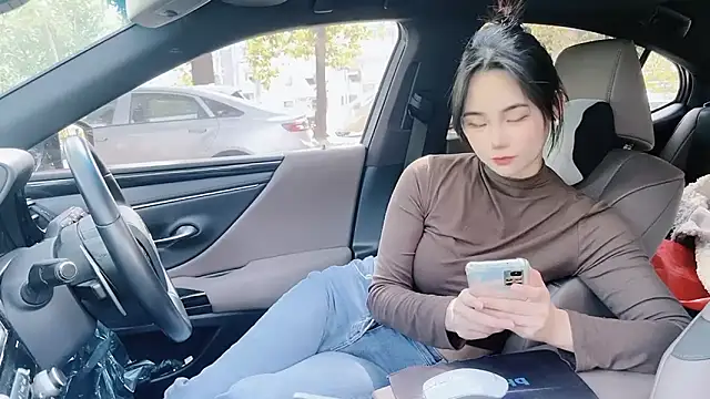 Snapshot of orla2021 chatting on December 2024 04:33:02 AM orla2021 online show from December 2024 04:33:02 AM