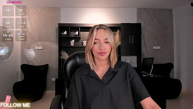 Snapshot of MelissaMoore_ chatting on May 2026 09:27:02 AM MelissaMoore online show from May 2026 09:27:02 AM