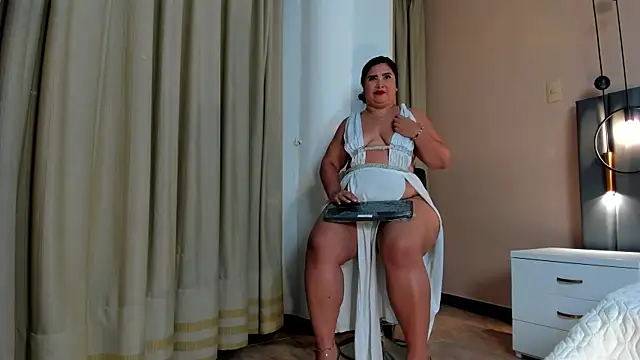 AGATHAA WHITE online show from March 2025 12:04:02 PM