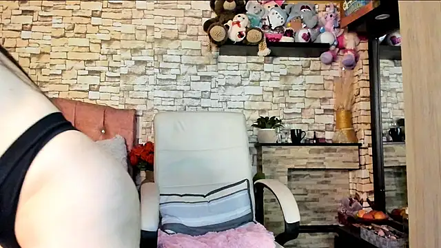 Snapshot of Carla_expit chatting on July 2026 12:32:02 AM Carla expit online show from July 2026 12:32:02 AM