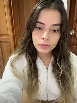 Snapshot of Miss_valeriaa chatting on December 2024 12:23:01 AM Miss valeriaa online show from December 2024 12:23:01 AM