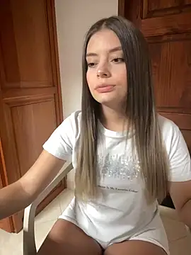 Snapshot of Miss_valeriaa chatting on January 2025 03:31:02 PM Miss valeriaa online show from January 2025 03:31:02 PM