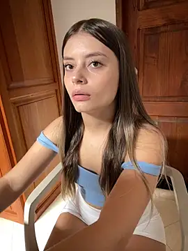 Snapshot of Miss_valeriaa chatting on January 2025 03:08:02 PM Miss valeriaa online show from January 2025 03:08:02 PM