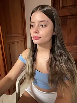 Snapshot of Miss_valeriaa chatting on January 2025 06:21:01 PM Miss valeriaa online show from January 2025 06:21:01 PM