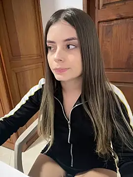 Snapshot of Miss_valeriaa chatting on February 2025 11:04:02 PM Miss valeriaa online show from February 2025 11:04:02 PM