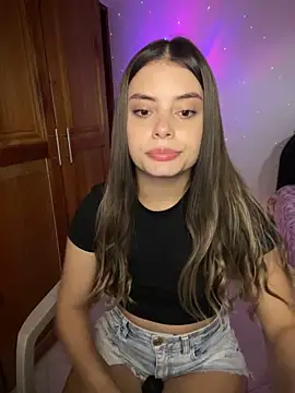 Snapshot of Miss_valeriaa chatting on February 2025 08:59:01 PM Miss valeriaa online show from February 2025 08:59:01 PM
