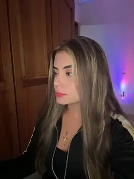 Miss valeriaa online show from November 2025 08:44:01 PM