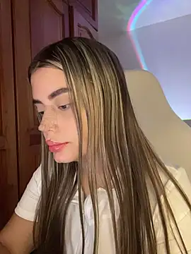 Snapshot of Miss_valeriaa chatting on July 2026 02:43:02 PM Miss valeriaa online show from July 2026 02:43:02 PM