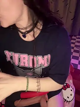 BlaizeyBBy online show from March 2025 05:32:02 AM