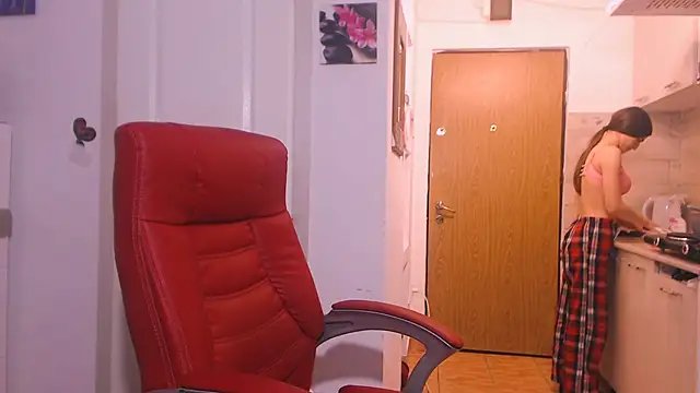 simyhvn online show from November 2025 06:06:02 PM