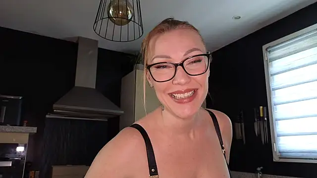 Sacha-xx online show from January 2026 12:54:01 PM