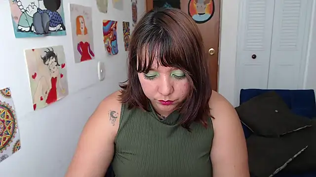 soynanabela28 online show from February 2026 04:51:02 PM