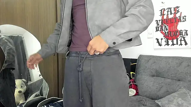 Snapshot of Alessandro_Vanni chatting on February 2026 12:36:01 AM Alessandro Vanni online show from February 2026 12:36:01 AM