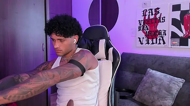 Alessandro Vanni online show from April 2026 02:12:01 PM