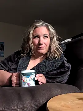 Snapshot of Canadian_BBW chatting on June 2026 02:23:01 PM Canadian BBW online show from June 2026 02:23:01 PM