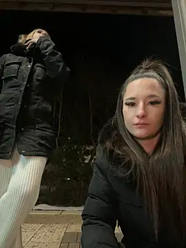 joanaelaa online show from January 2025 06:02:01 PM