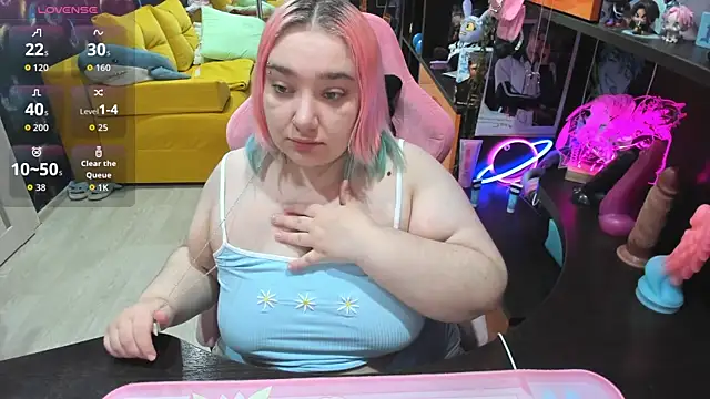 Snapshot of Softie_Sofy chatting on May 2026 03:14:01 AM Softie Sofy online show from May 2026 03:14:01 AM