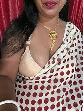 Snapshot of Anushka_21 chatting on February 2026 11:43:01 PM Anushka 21 online show from February 2026 11:43:01 PM